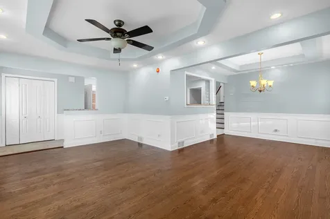 516 Exchange Avenue Calumet City IL 60409