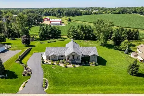 7887 Canterbury Ridge South Beloit IL 61080