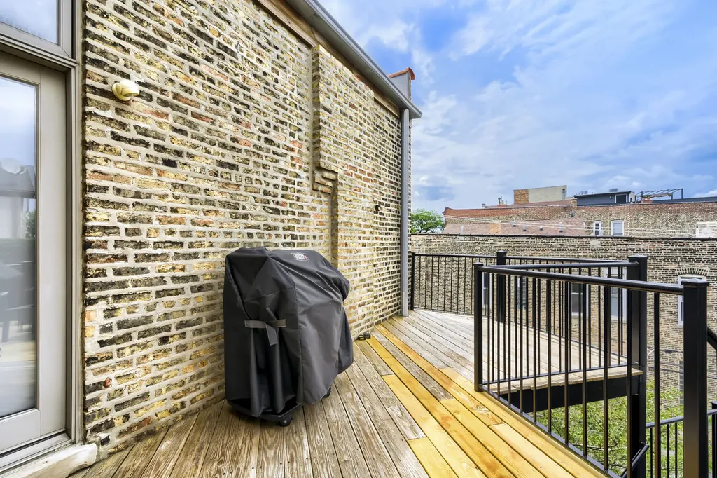 1806 West Rice Street Chicago IL 60622
