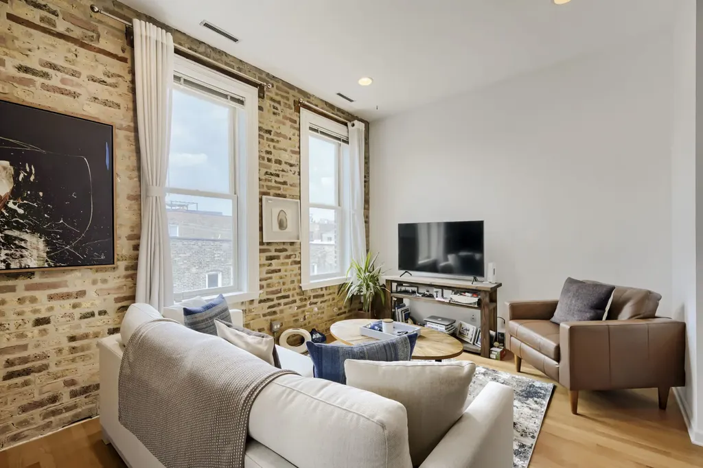 1806 West Rice Street Chicago IL 60622