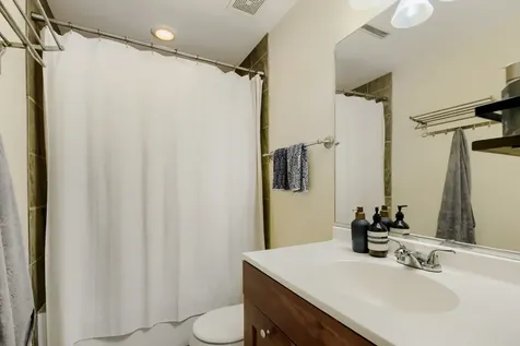 1806 West Rice Street Chicago IL 60622