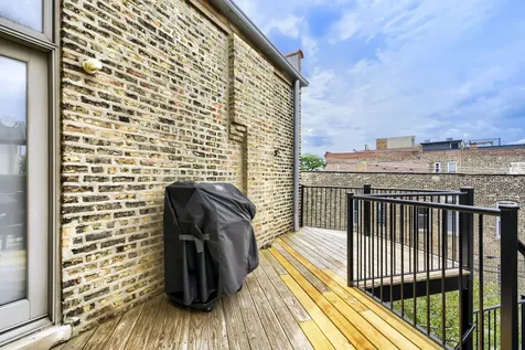 1806 West Rice Street Chicago IL 60622