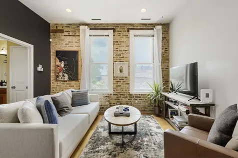 1806 West Rice Street Chicago IL 60622