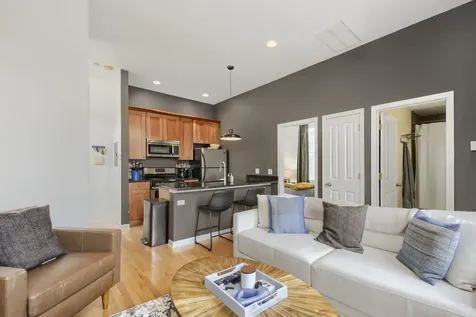 1806 West Rice Street Chicago IL 60622
