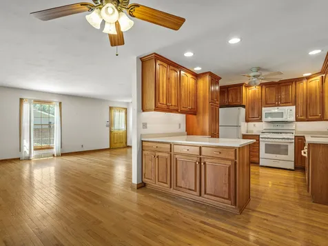 6211 Columbine Boulevard Rockford IL 61108