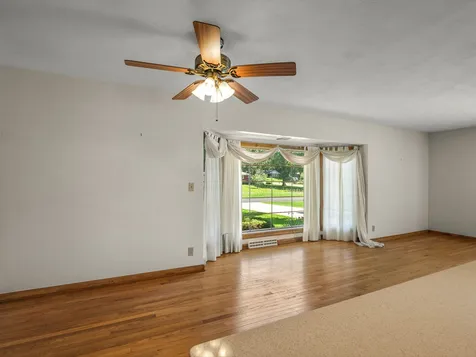 6211 Columbine Boulevard Rockford IL 61108