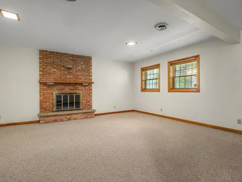 6211 Columbine Boulevard Rockford IL 61108