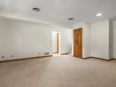6211 Columbine Boulevard Rockford IL 61108