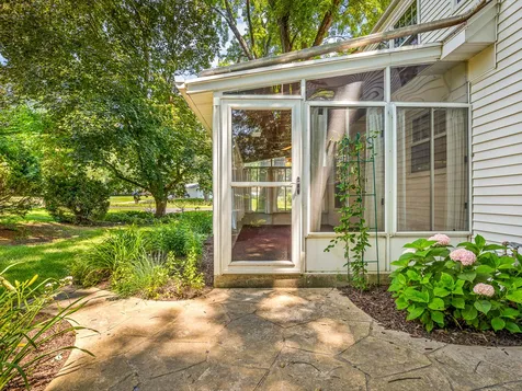 6211 Columbine Boulevard Rockford IL 61108