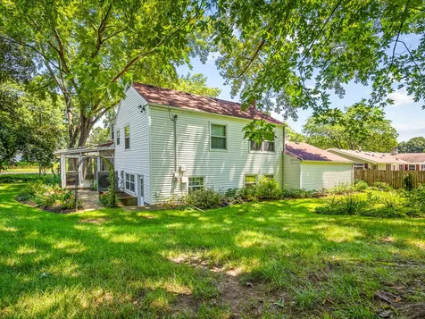 6211 Columbine Boulevard Rockford IL 61108