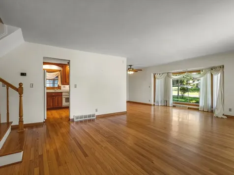 6211 Columbine Boulevard Rockford IL 61108