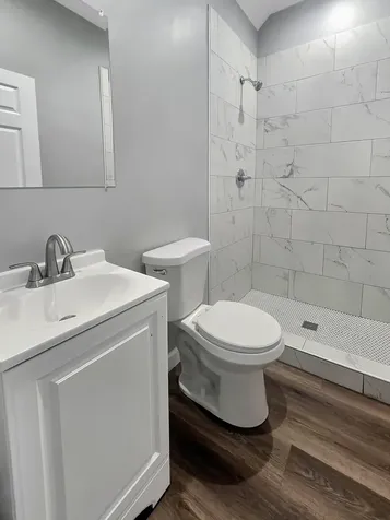 1214 West Melrose Street Chicago IL 60657