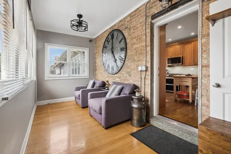5305 West Addison Street Chicago IL 60641