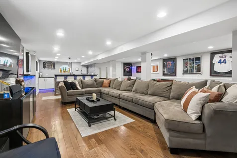 5305 West Addison Street Chicago IL 60641