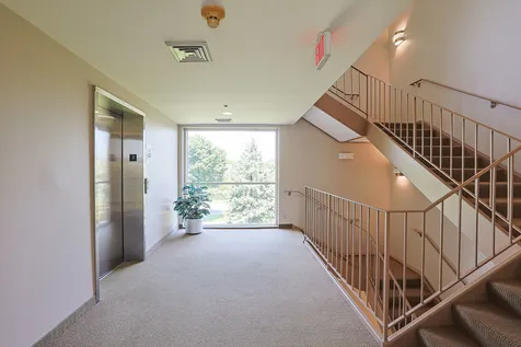 170 Manchester Drive Buffalo Grove IL 60089