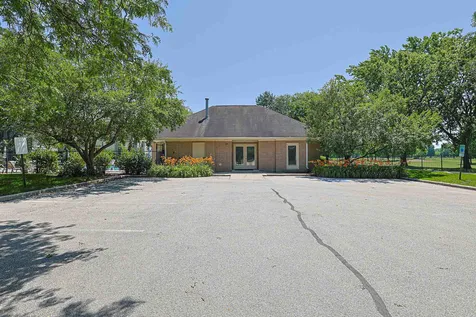 170 Manchester Drive Buffalo Grove IL 60089