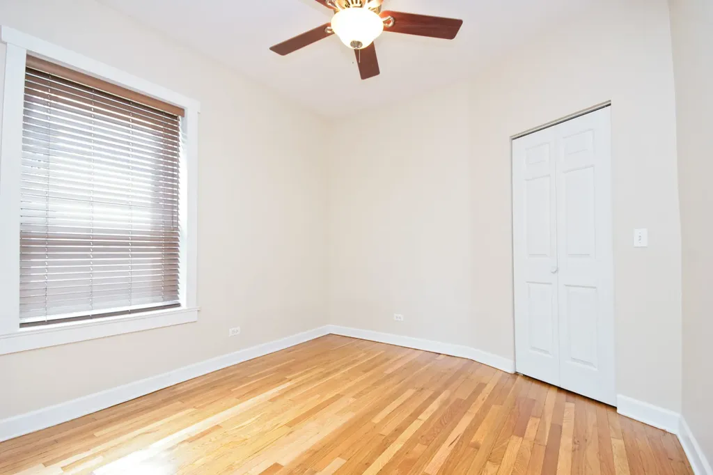 871 West Cornelia Avenue Chicago IL 60657