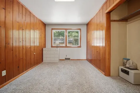 1009 Chicago Avenue Dixon IL 61021