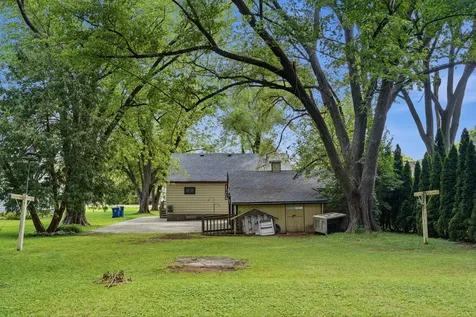 1009 Chicago Avenue Dixon IL 61021