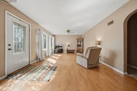 1009 Chicago Avenue Dixon IL 61021
