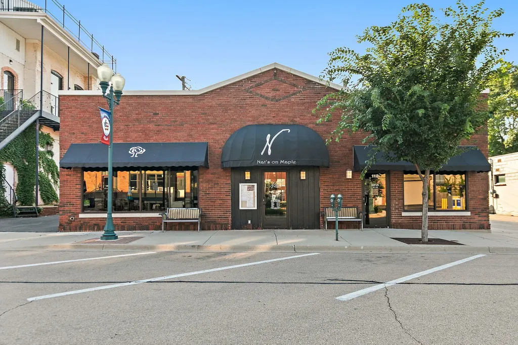 112 South Maple Street Sycamore IL 60178