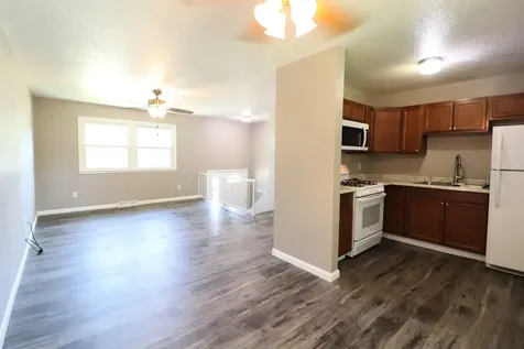 1719 Revere Freeport IL 61032