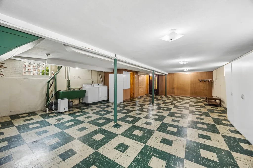 6000 South Narragansett Avenue Chicago IL 60638
