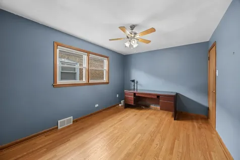 6000 South Narragansett Avenue Chicago IL 60638