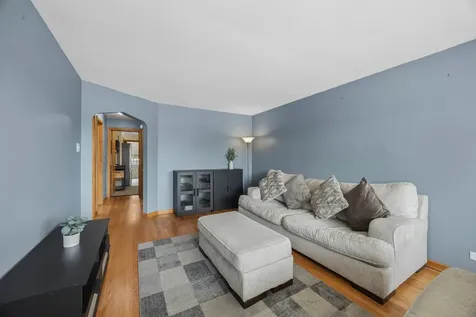 6000 South Narragansett Avenue Chicago IL 60638