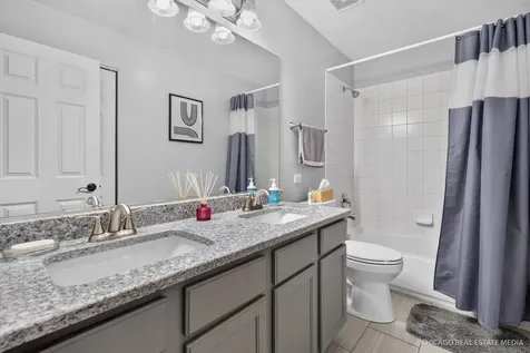 348 Kingsport Court Crystal Lake IL 60012