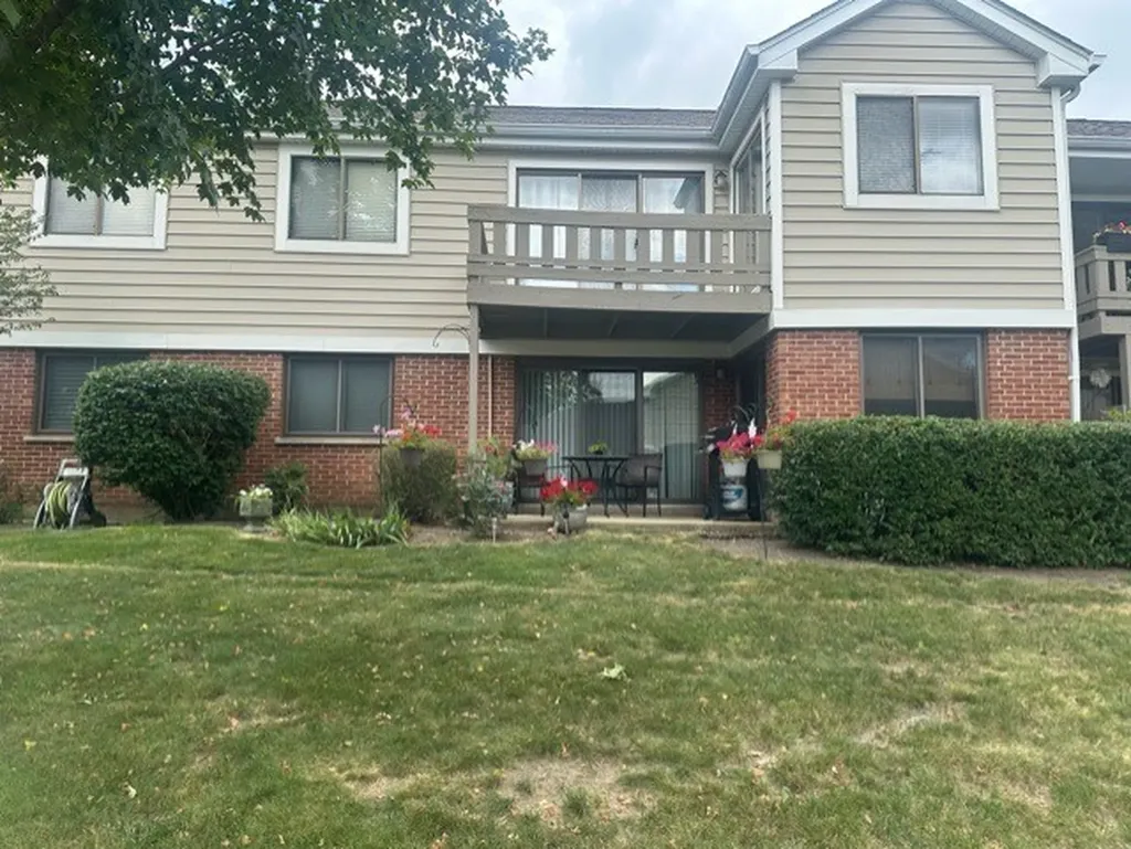 353 Lambert Drive Schaumburg IL 60193