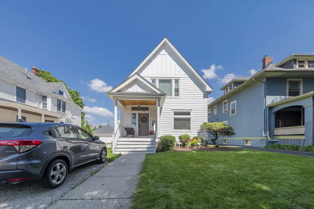25 South 6th Avenue La Grange IL 60525