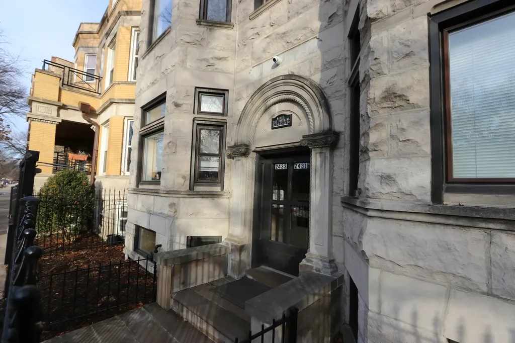 2431 North Kedzie Boulevard Chicago IL 60647