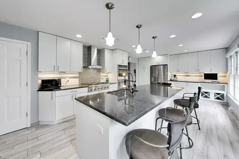 104 North Northampton Drive Geneva IL 60134