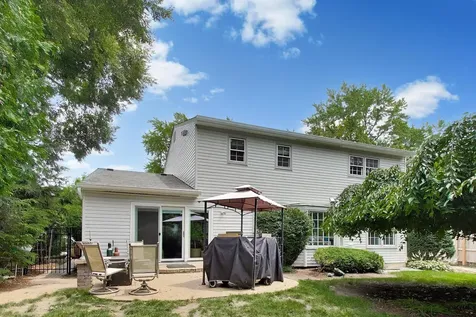 104 North Northampton Drive Geneva IL 60134