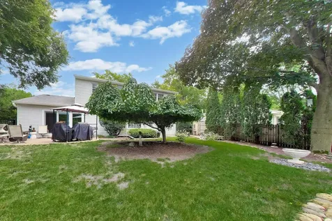 104 North Northampton Drive Geneva IL 60134