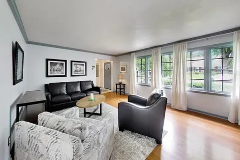 104 North Northampton Drive Geneva IL 60134