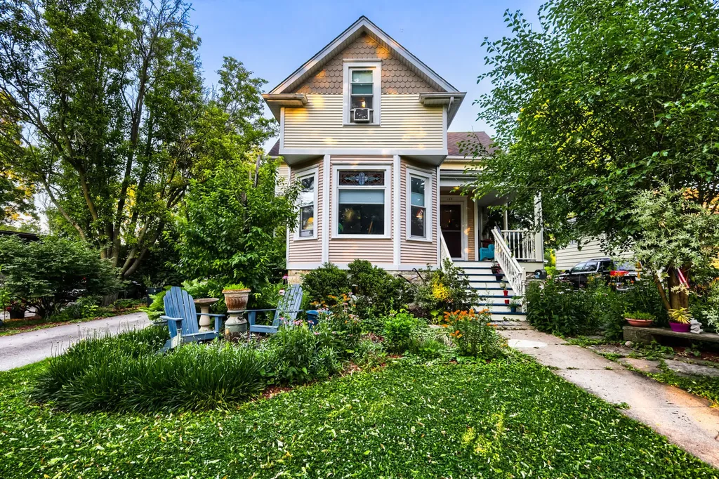 163 South Craig Place Lombard IL 60148