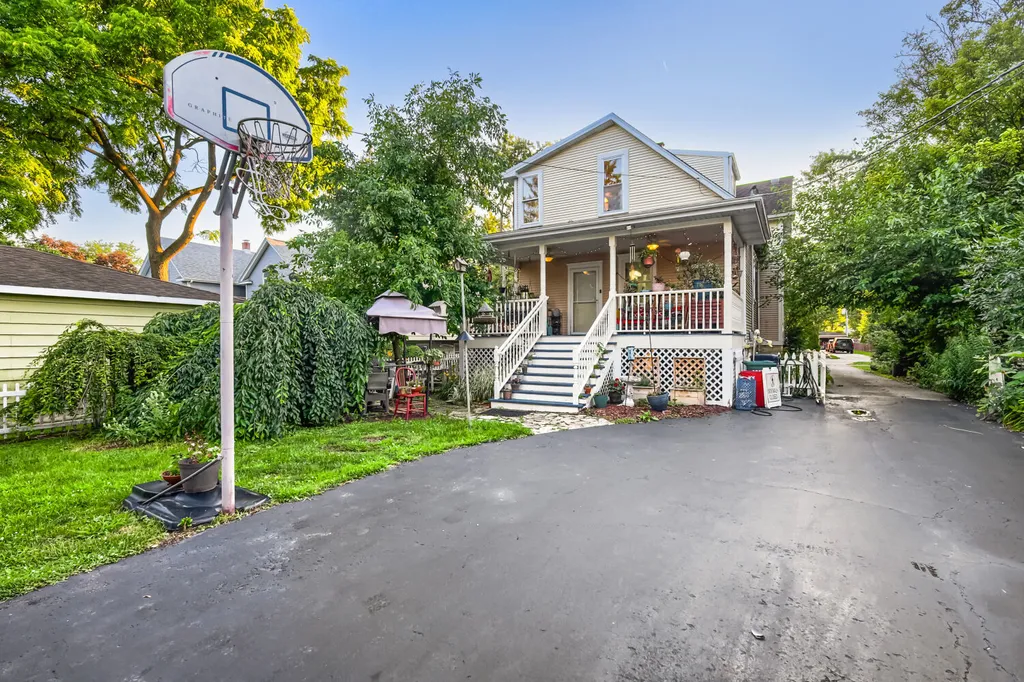 163 South Craig Place Lombard IL 60148