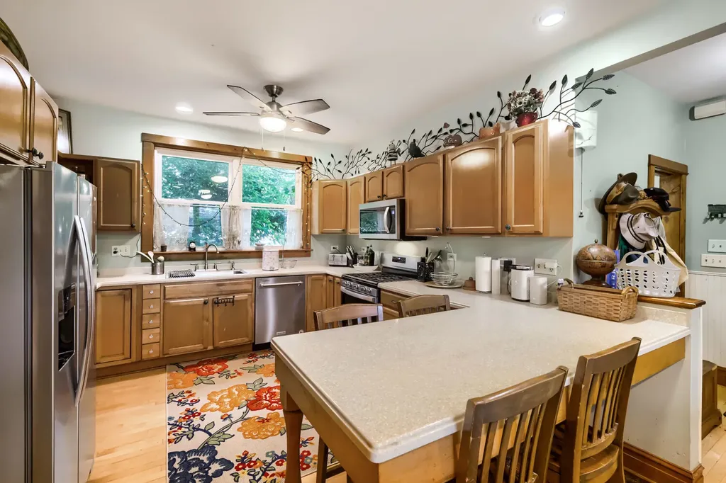 163 South Craig Place Lombard IL 60148