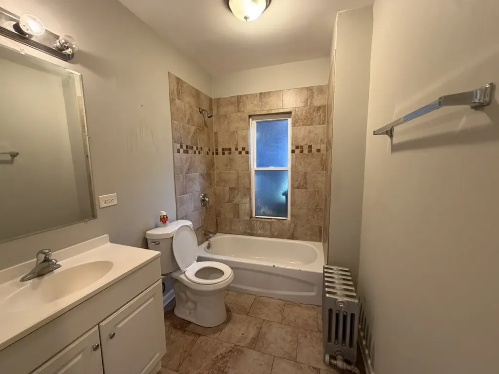 6619 South Ellis Avenue Chicago IL 60637