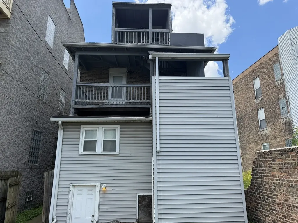 6619 South Ellis Avenue Chicago IL 60637
