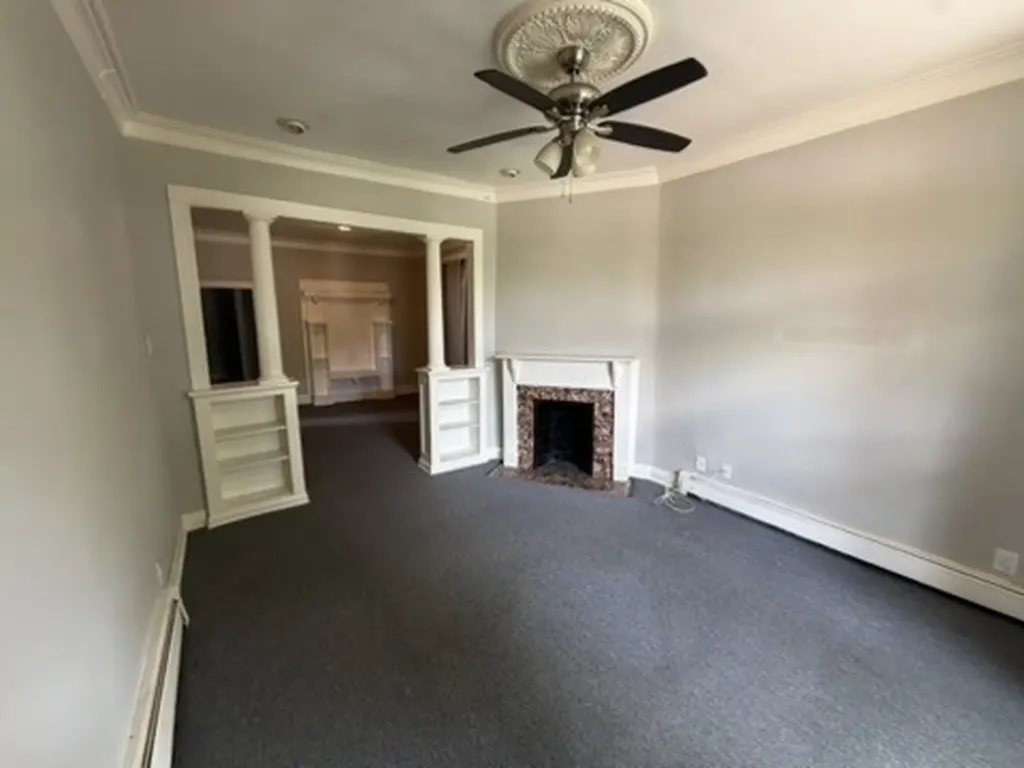 6619 South Ellis Avenue Chicago IL 60637
