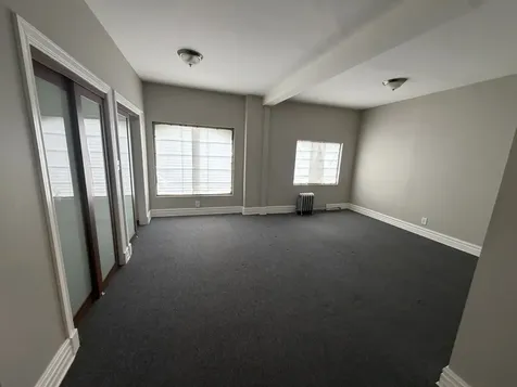 6619 South Ellis Avenue Chicago IL 60637