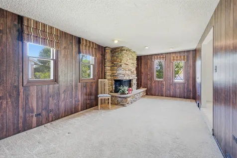 264 Tanglewood Drive Elk Grove Village IL 60007