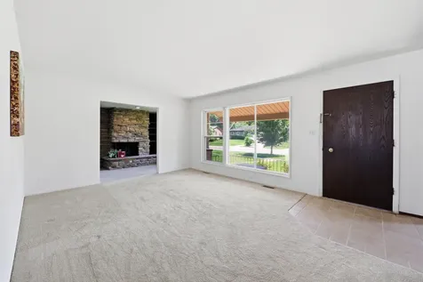 264 Tanglewood Drive Elk Grove Village IL 60007