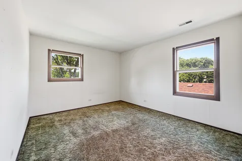 264 Tanglewood Drive Elk Grove Village IL 60007