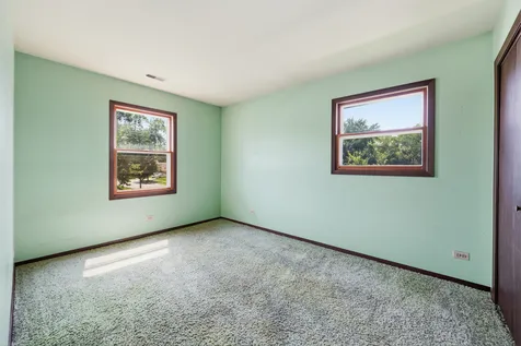 264 Tanglewood Drive Elk Grove Village IL 60007
