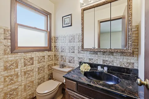 264 Tanglewood Drive Elk Grove Village IL 60007
