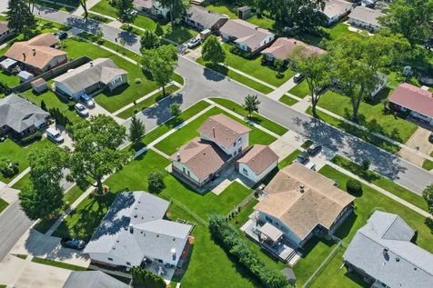 264 Tanglewood Drive Elk Grove Village IL 60007